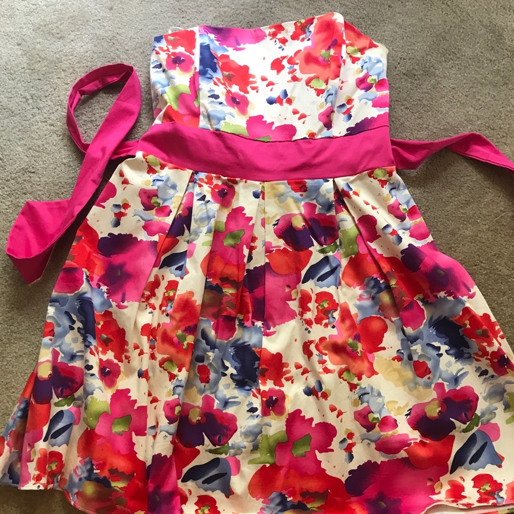Beautiful strapless tea dress